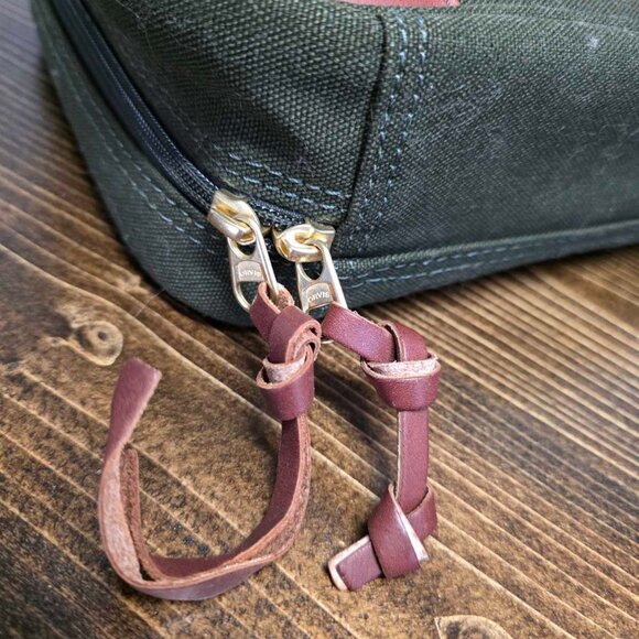 ORVIS BATTENKILL HANGING TRAVEL KIT, CANVAS AND LEATHER - Picture 9 of 13